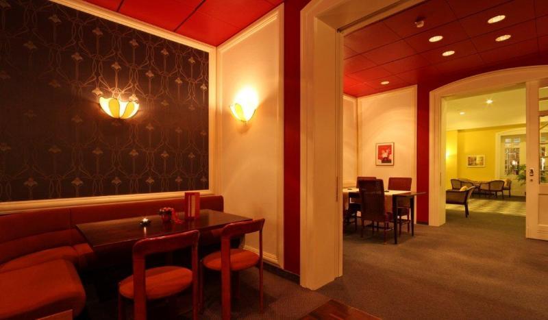 Esplanade Swiss Quality Hotel Davos Restoran foto